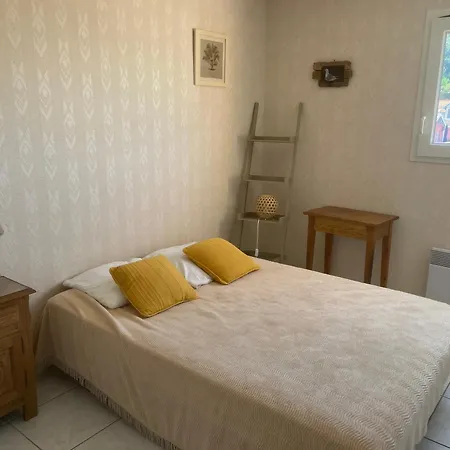 Апартаменты - T3 Avec Terrasse Et Parking - Fr-1-319-5 *