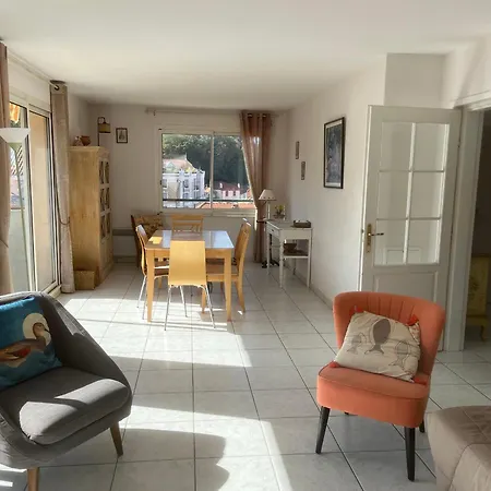 Apartment - T3 Avec Terrasse Et Parking