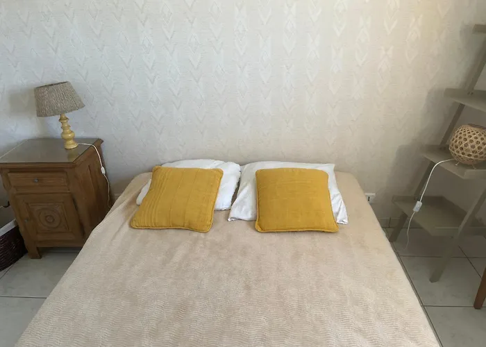 - T3 Avec Terrasse Et Parking - Fr-1-319-5 شقة